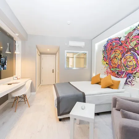 Ξενοδοχείο Grand Ring 5*