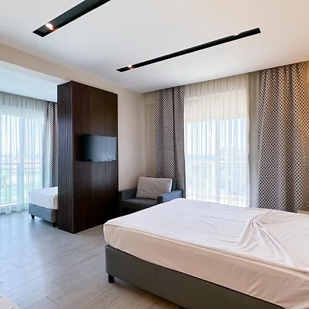 Hotel Grand Ring 5*