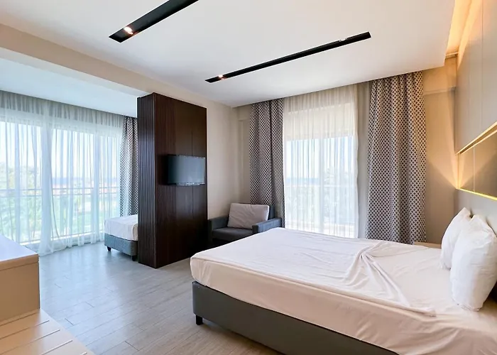 فندق غراند رينغ 5*