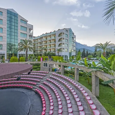 Grand Ring Hotel